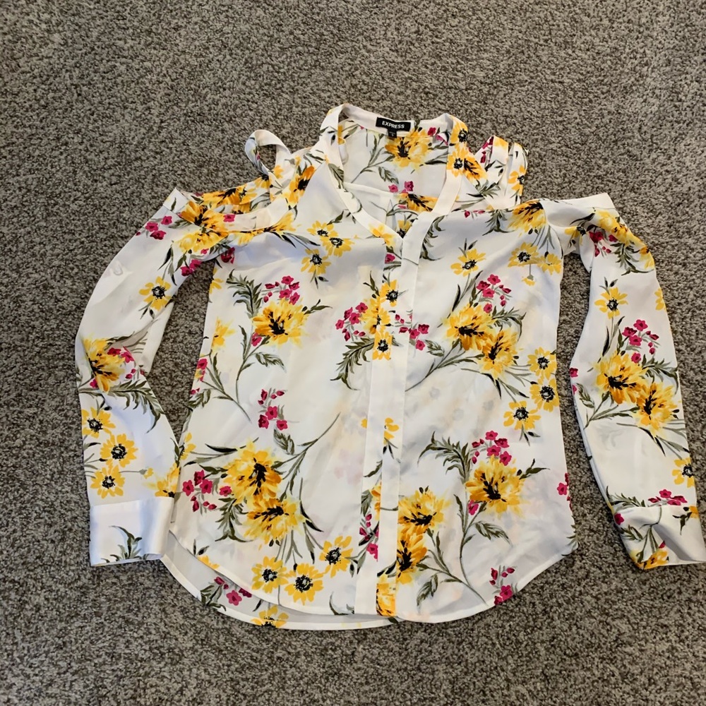 Flower top with cool design